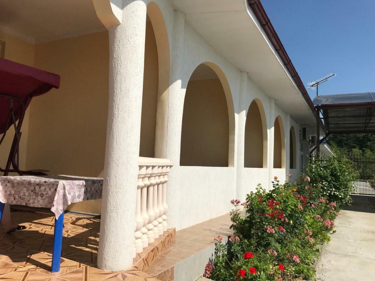 Hotel Davel Gagry Zewnętrze zdjęcie